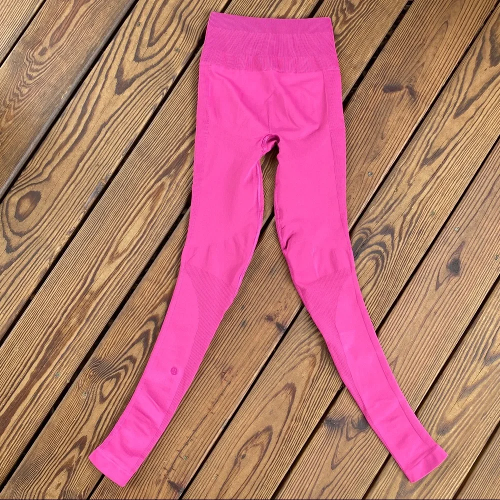 Lululemon Zone In Tight Raspberry 2 XS - Picture 6 of 11